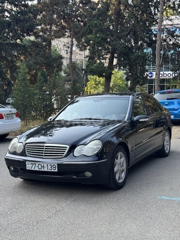 Mercedes C 240 2001, 275,000 km - 2.6 l - Bakı