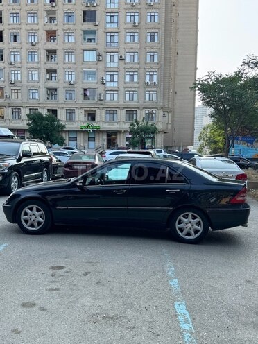 Mercedes C 240 2001, 275,000 km - 2.6 l - Bakı