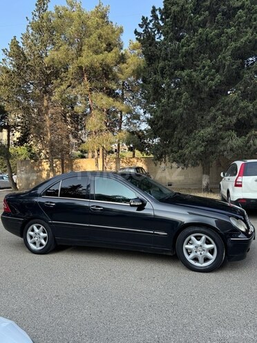 Mercedes C 240 2001, 275,000 km - 2.6 l - Bakı