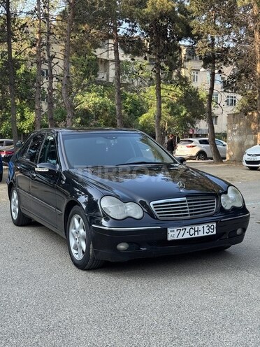Mercedes C 240 2001, 275,000 km - 2.6 l - Bakı