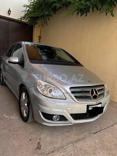 Mercedes B 180 2011, 158,673 km - 1.7 л - Gəncə