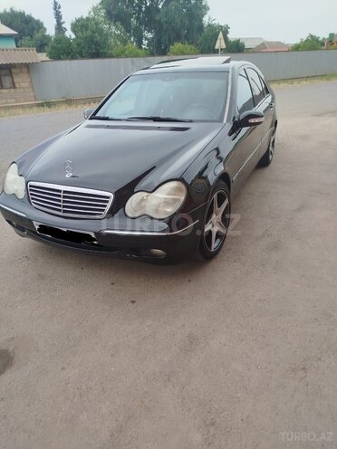 Mercedes C 320 2002, 195,000 km - 3.2 l - Cəlilabad