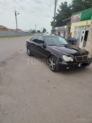 Mercedes C 320 2002, 195,000 km - 3.2 l - Cəlilabad