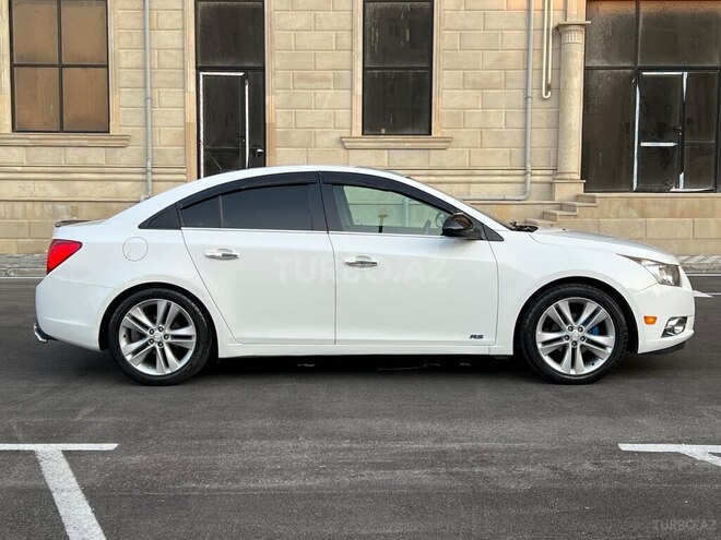 Chevrolet Cruze 2013, 282,147 km - 1.4 л - Sumqayıt