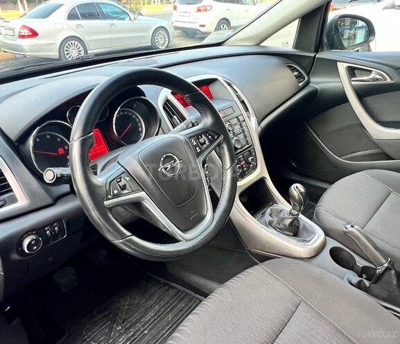 Opel Astra 2011, 186,000 km - 1.3 l - Sumqayıt