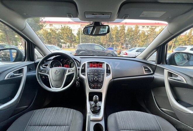 Opel Astra 2011, 186,000 km - 1.3 l - Sumqayıt