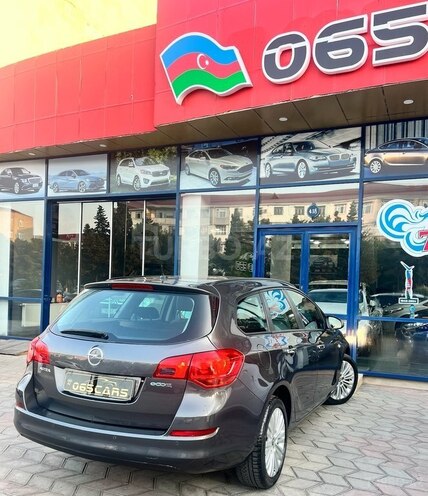 Opel Astra 2011, 186,000 km - 1.3 l - Sumqayıt