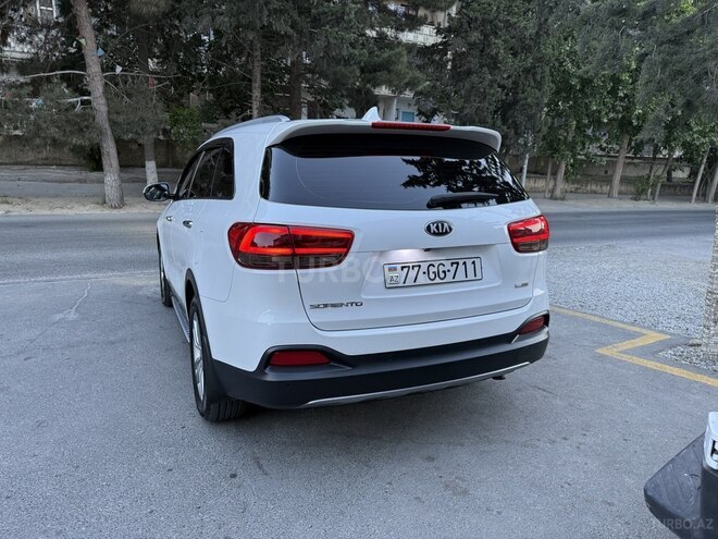 Kia Sorento-5