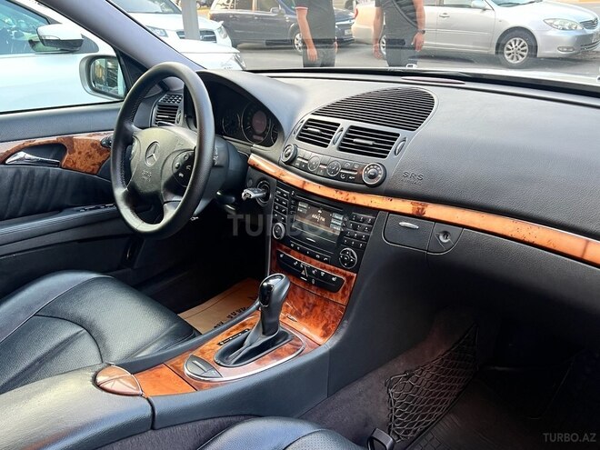 Mercedes E 220 d-5