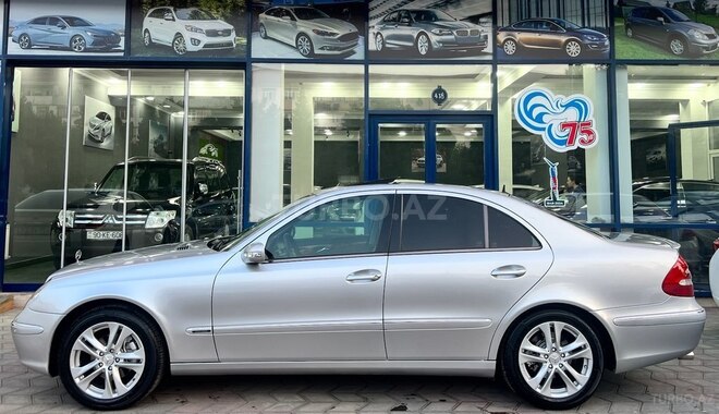 Mercedes E 220 d-13