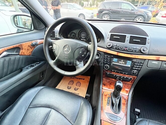 Mercedes E 220 d-8