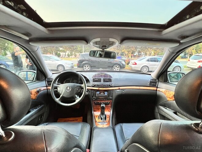 Mercedes E 220 d-9