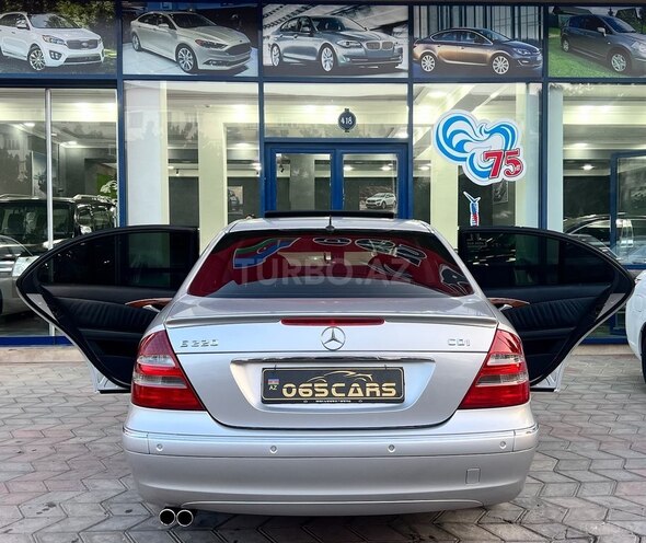 Mercedes E 220 d-15