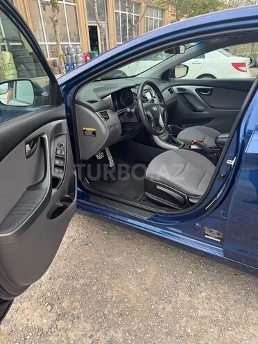Hyundai Elantra 2015, 193,121 km - 1.8 l - Bakı