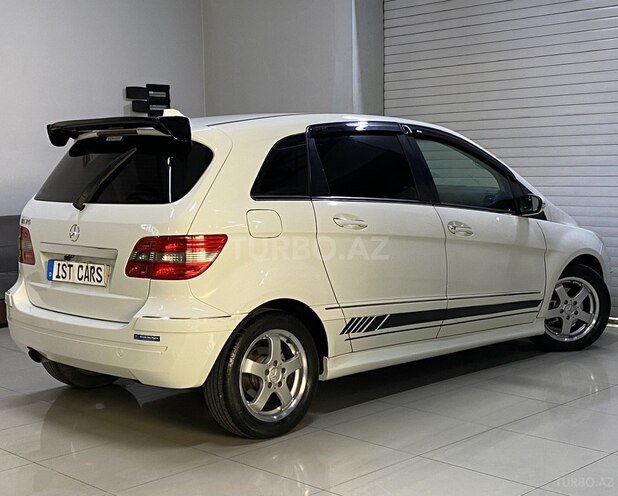 Mercedes B 170-12