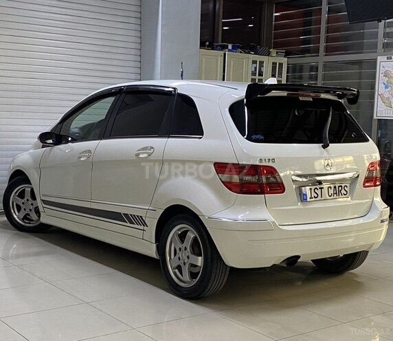 Mercedes B 170-11