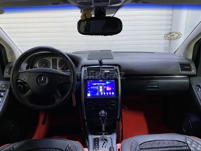 Mercedes B 170-14