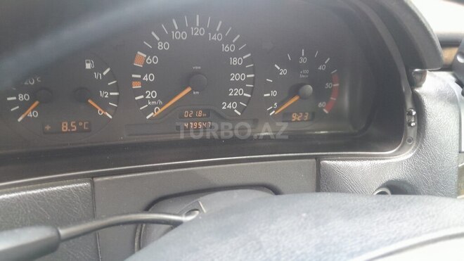 Mercedes E 220 d 1998, 479,547 km - 2.2 l - Bakı
