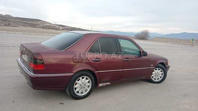 Mercedes C 200 1999, 445,000 km - 2.0 l - 