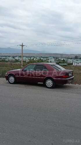 Mercedes C 200 1999, 445,000 km - 2.0 l - 