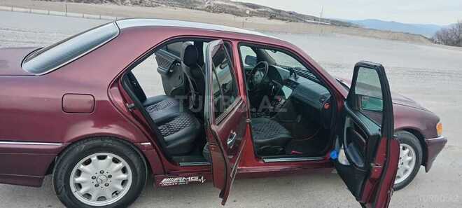 Mercedes C 200 1999, 445,000 km - 2.0 l - 