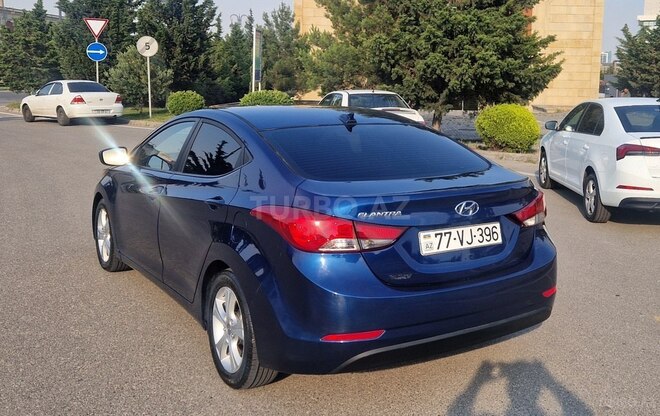 Hyundai Elantra 2015, 230,000 km - 1.8 l - Bakı
