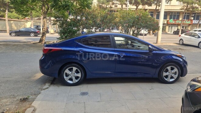 Hyundai Elantra 2015, 230,000 km - 1.8 l - Bakı