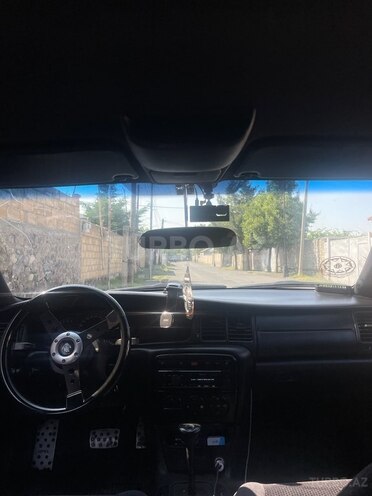Opel Vectra 2001, 260,000 km - 1.8 l - Qax
