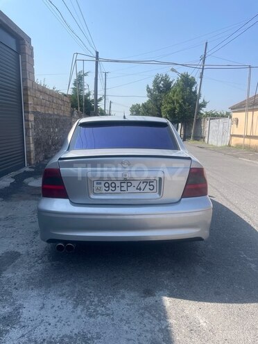 Opel Vectra 2001, 260,000 km - 1.8 l - Qax