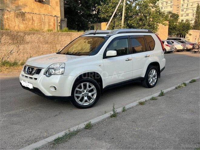 Nissan X-Trail 2014, 281,000 km - 2.5 l - Bakı