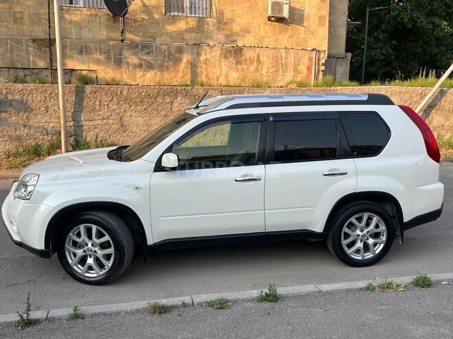 Nissan X-Trail 2014, 281,000 km - 2.5 l - Bakı
