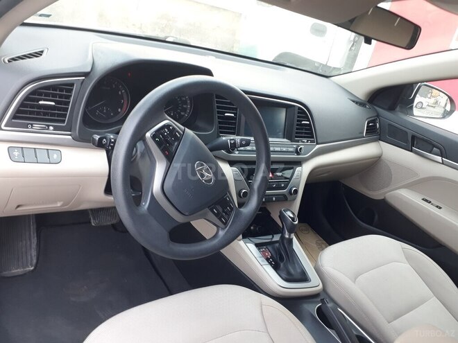 Hyundai Elantra 2018, 176,533 km - 2.0 l - Bakı