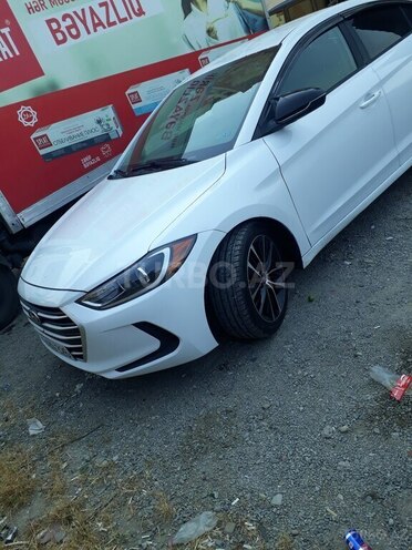 Hyundai Elantra 2018, 176,533 km - 2.0 l - Bakı