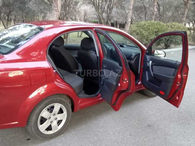 Chevrolet Aveo-10