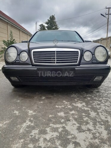 Mercedes E 240 1999, 393,000 km - 2.4 l - Bakı