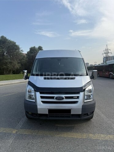 Ford Transit-2