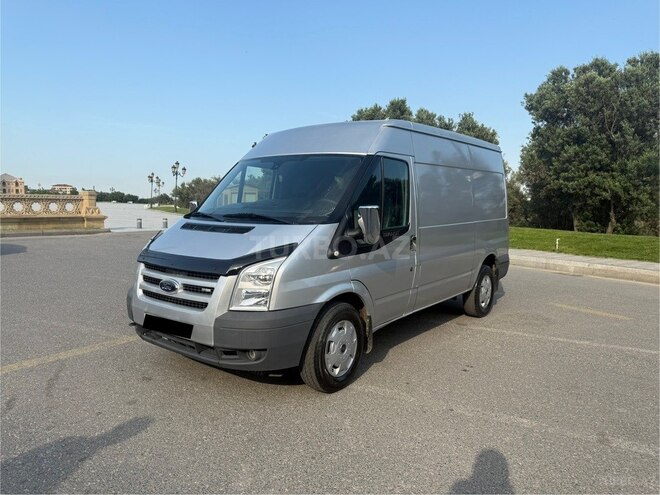 Ford Transit-1