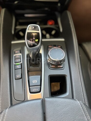 BMW X6-17