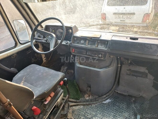 Mercedes 208 D 1994, 556,690 km - 2.9 л - Şamaxı