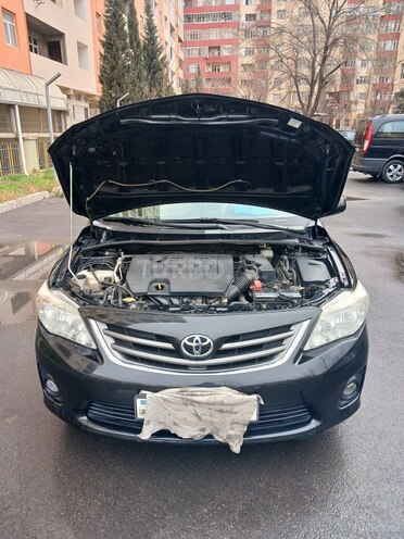 Toyota Corolla 2011, 187,000 km - 1.6 л - Bakı