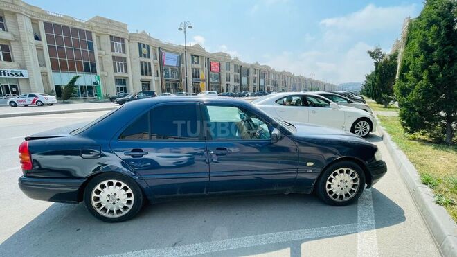 Mercedes C 200 1996, 231,806 km - 2.0 l - Bakı