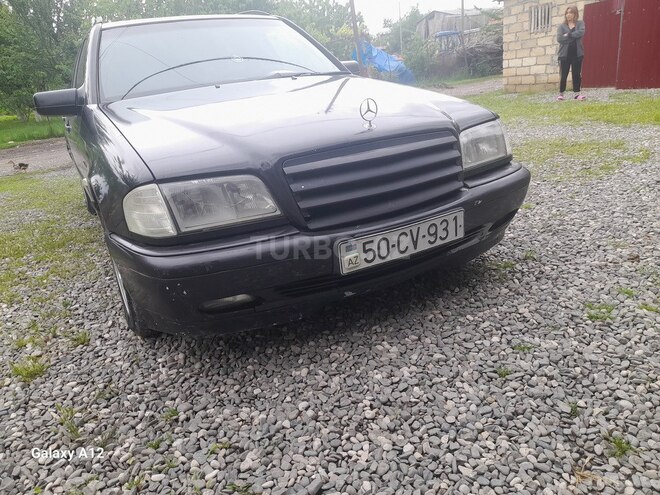 Mercedes C 240 1998, 606,387 km - 2.4 l - Quba