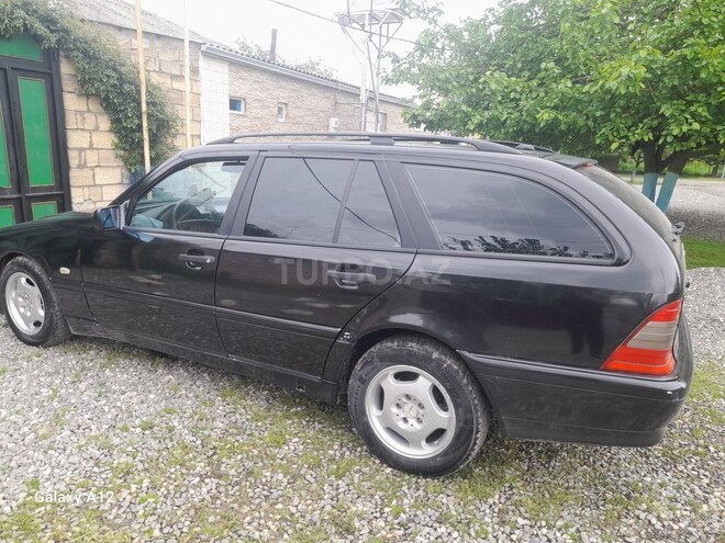 Mercedes C 240 1998, 606,387 km - 2.4 l - Quba