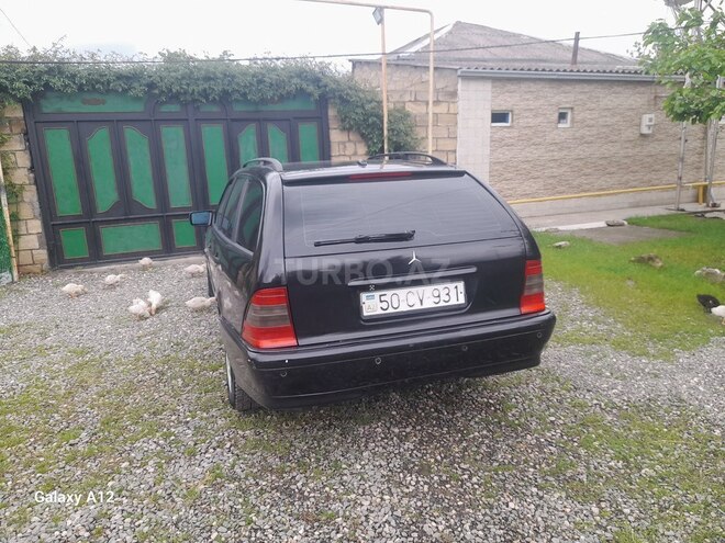 Mercedes C 240 1998, 606,387 km - 2.4 l - Quba