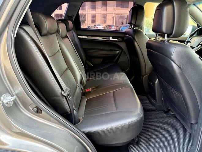 Kia Sorento-8