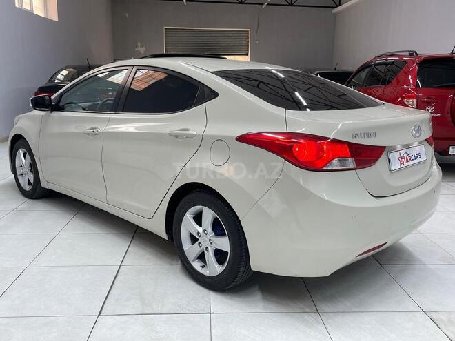 Hyundai Elantra 2011, 168,217 km - 1.8 l - Sumqayıt