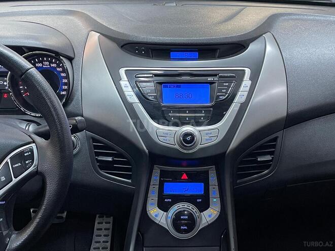 Hyundai Elantra 2011, 168,217 km - 1.8 l - Sumqayıt