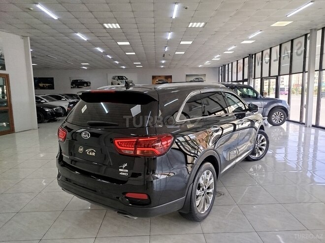 Kia Sorento-10