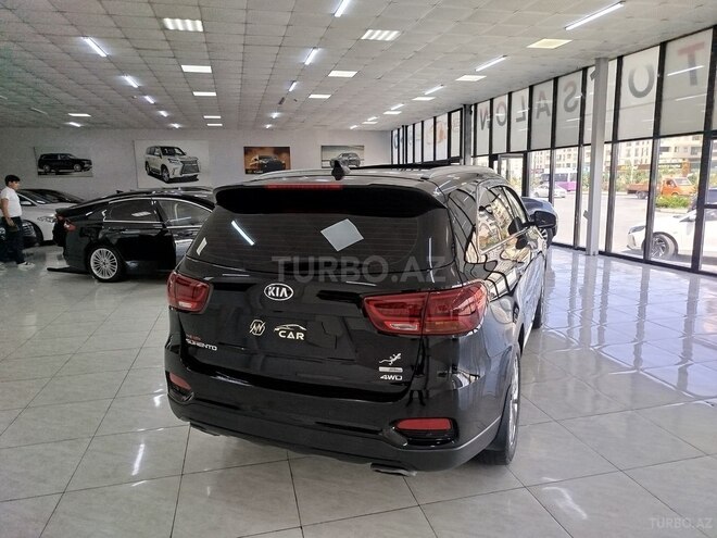 Kia Sorento-7