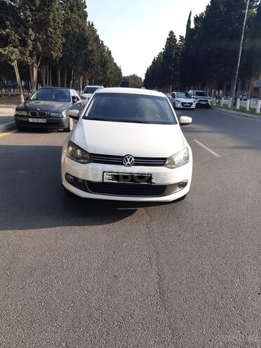 Volkswagen Polo 2012, 198,000 km - 1.6 l - Bakı